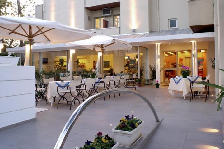 Hotel Nives