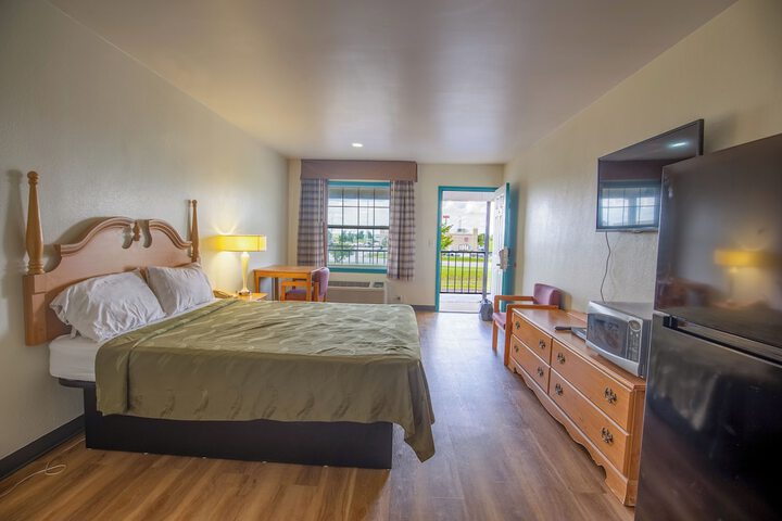 Room 7 of 28