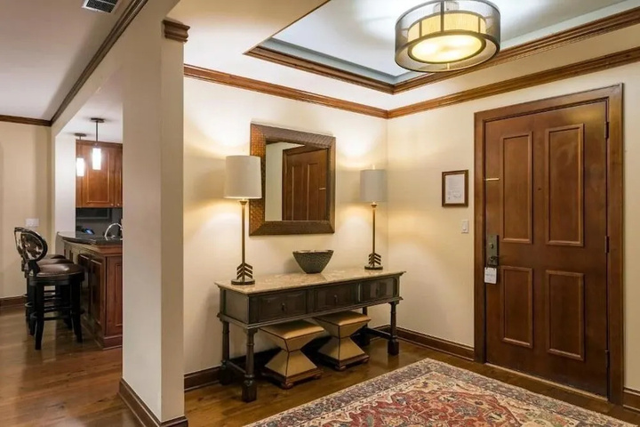 Room 6 of 23