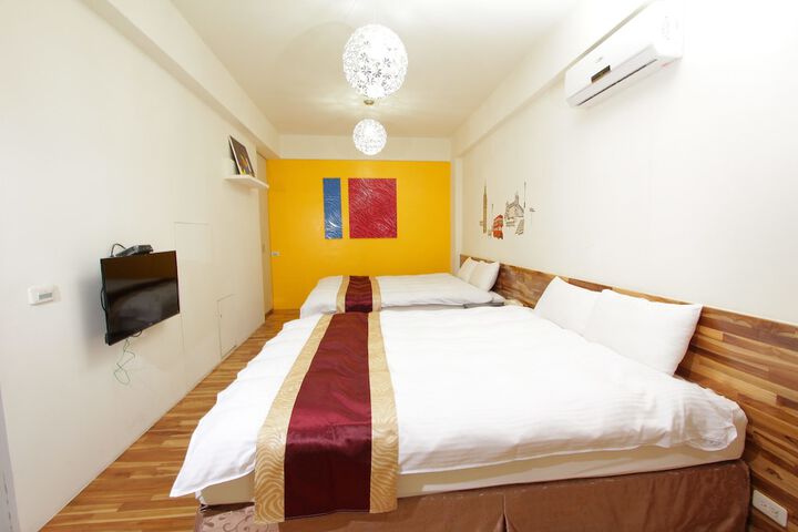 Room 13 of 44