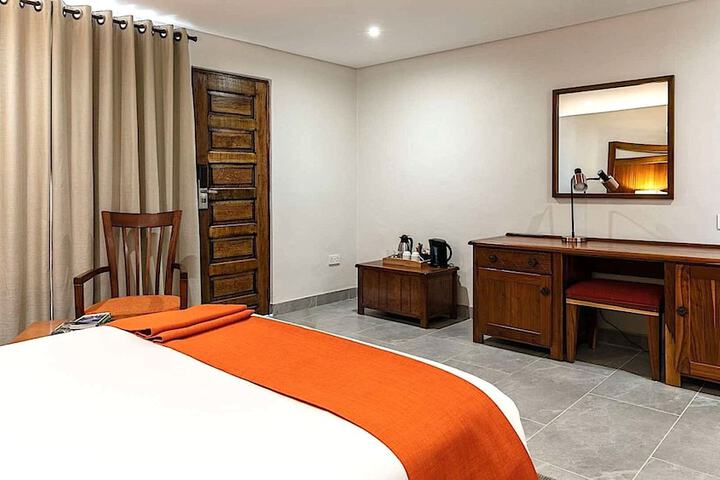 Room 15 of 96