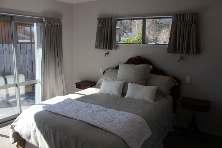 Room 14 of 18