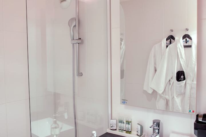 Bathroom Vanities