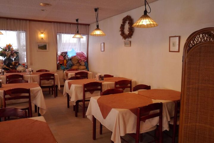 Dining Photos