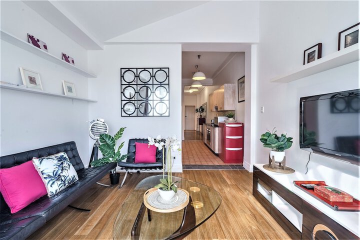 Room 15 of 25