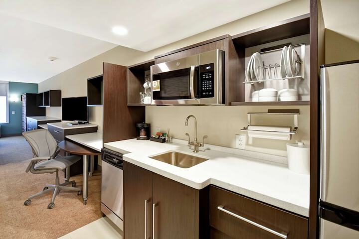2 Queen Beds Studio (8 of 9)