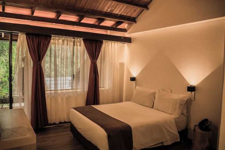Room 15 of 132