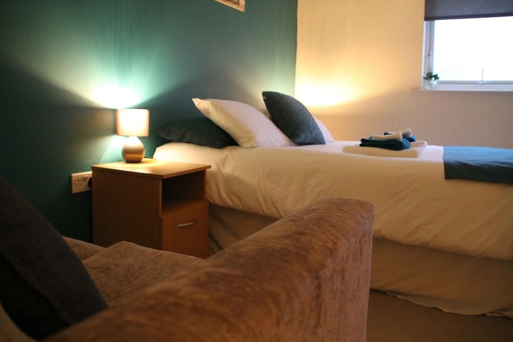 Room 9 of 14
