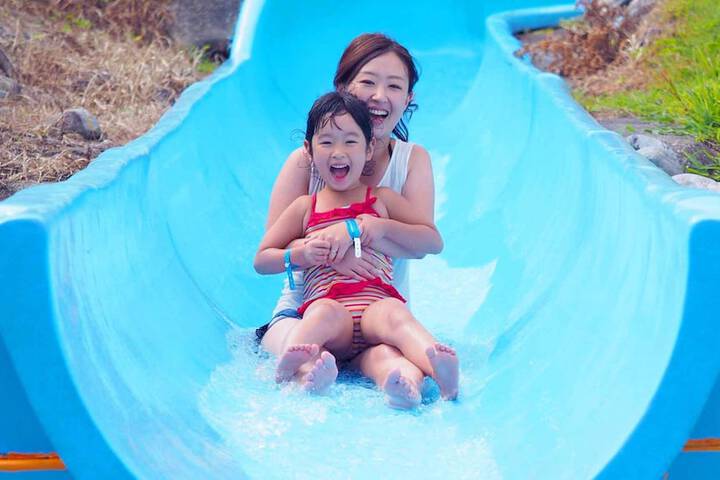 Pools & Facilities