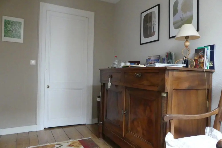Room 2 of 13