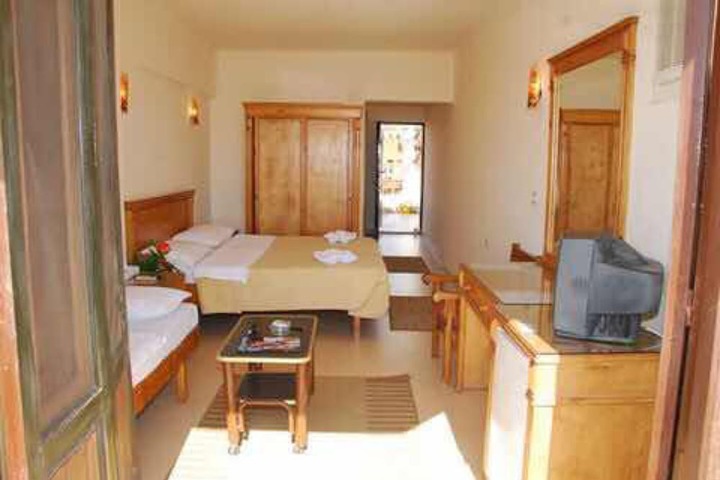 Room 8 of 72