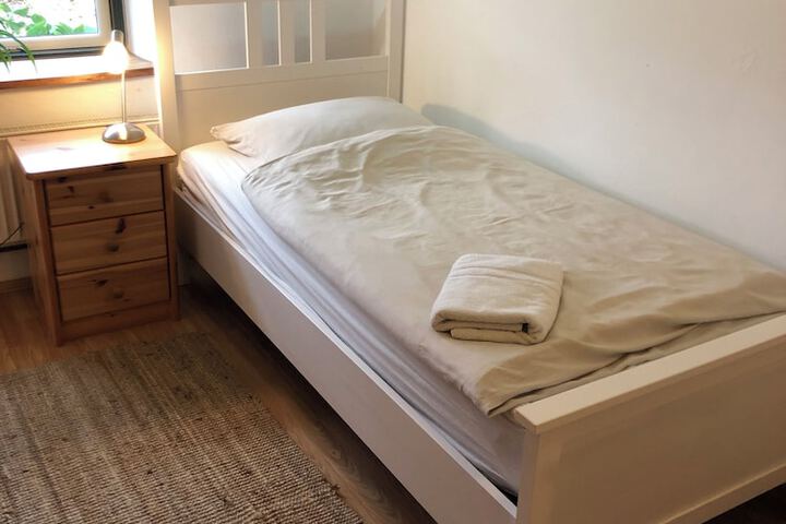 Room 44 of 69
