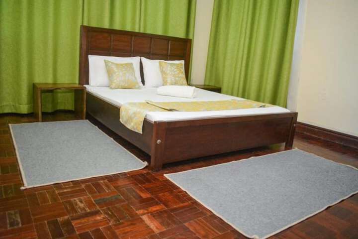Room 9 of 62