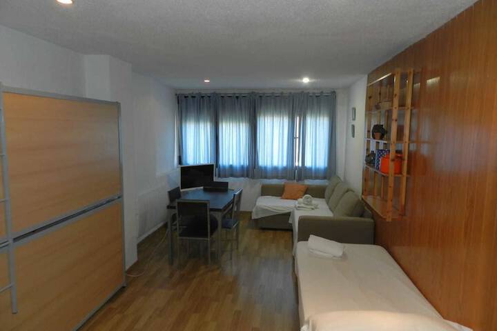Room 12 of 35