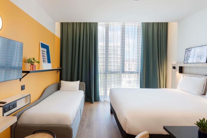 Room 34 of 81