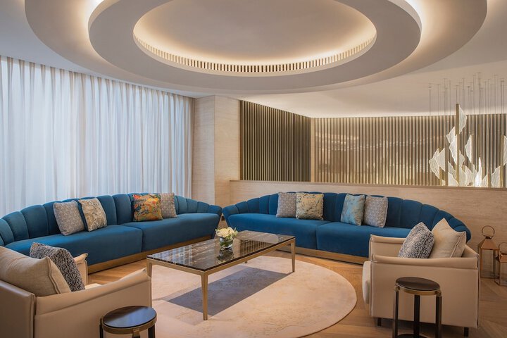 Lounge 90 of 110