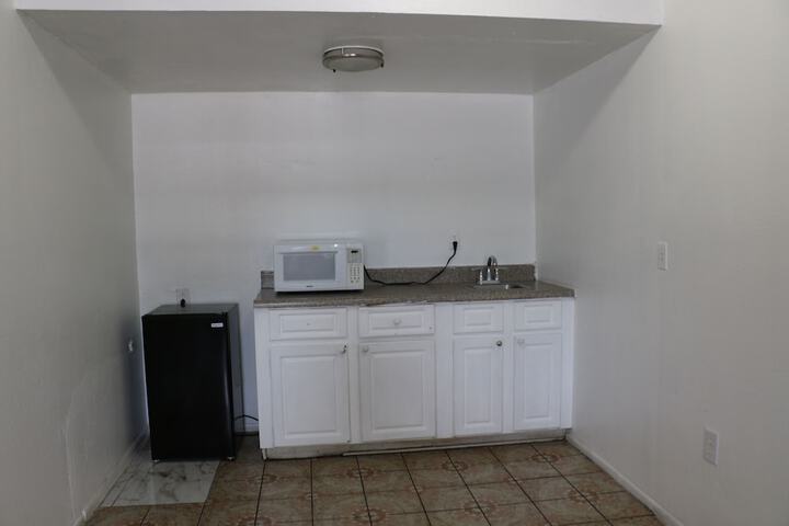 Room 16 of 31