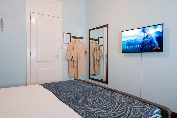 Room 13 of 116