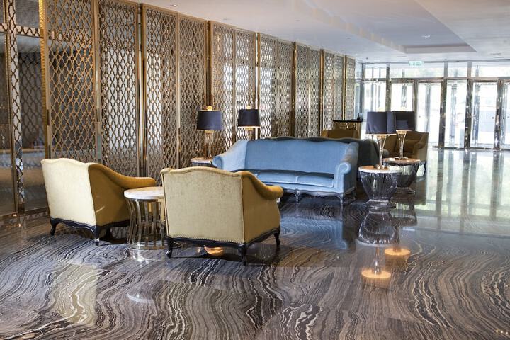 Guest Lobby