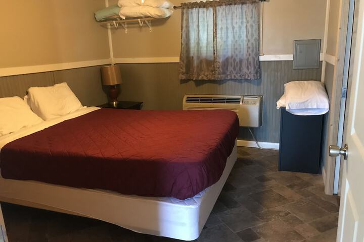 Room 3 of 29
