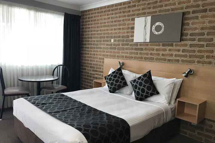 Room 9 of 152