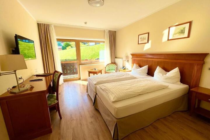 Room 10 of 92