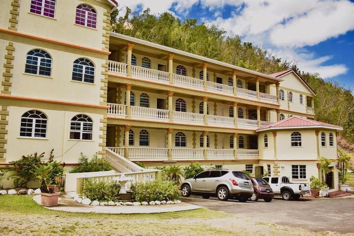Rejens Hotel
