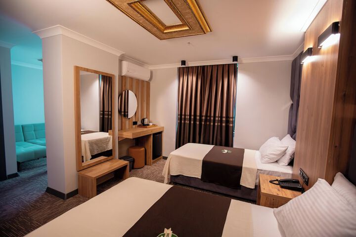 Room 15 of 78