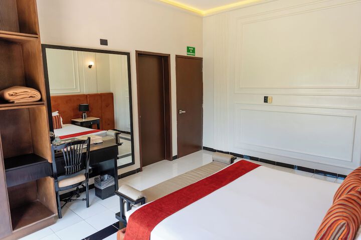 Room 20 of 110