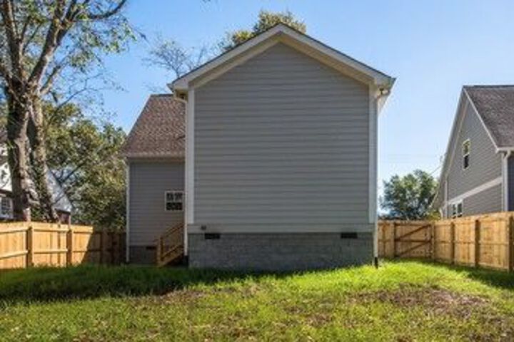 Image of Arts and Crafts Home with Nashville Style by RedAwning