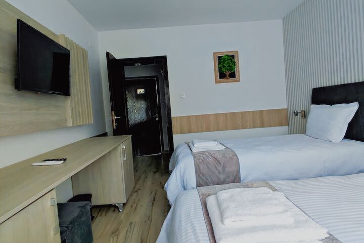 Room 3 of 24