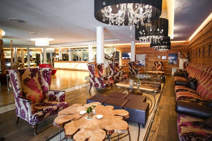 Lobby Photo