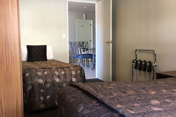Room 9 of 54