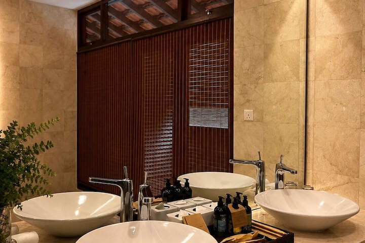 Bathroom Interior Photo