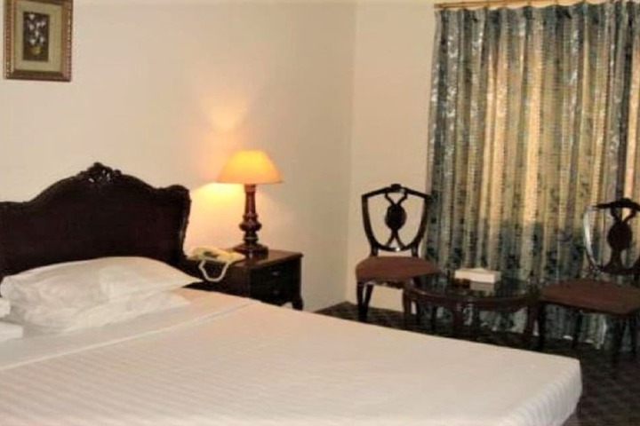 Room 25 of 67