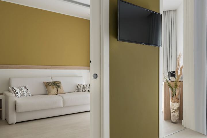 Room 42 of 125
