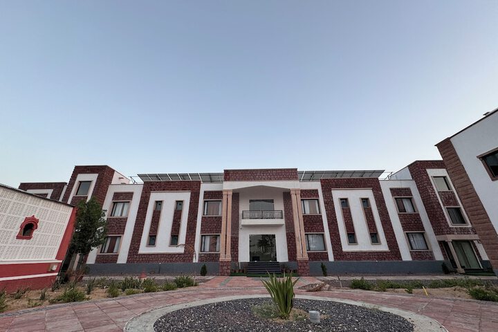 Red Rock Hotel & Restaurant
