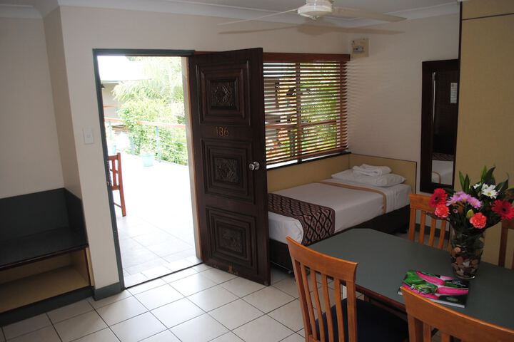 Room 12 of 50