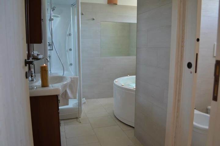 Bathroom Interior Photo
