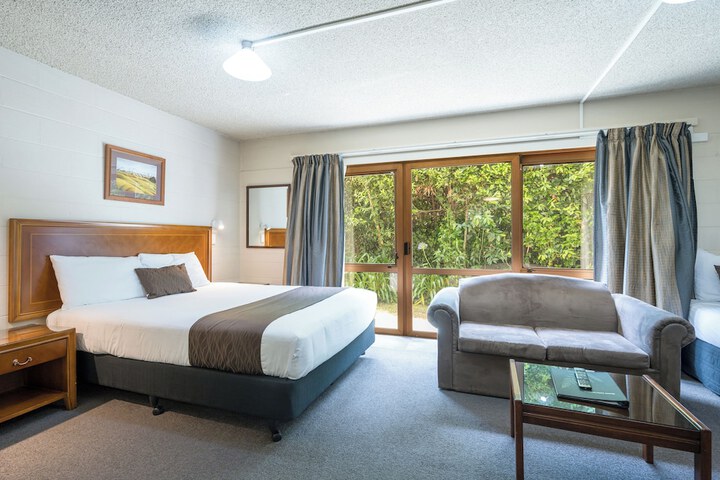 Room 30 of 72