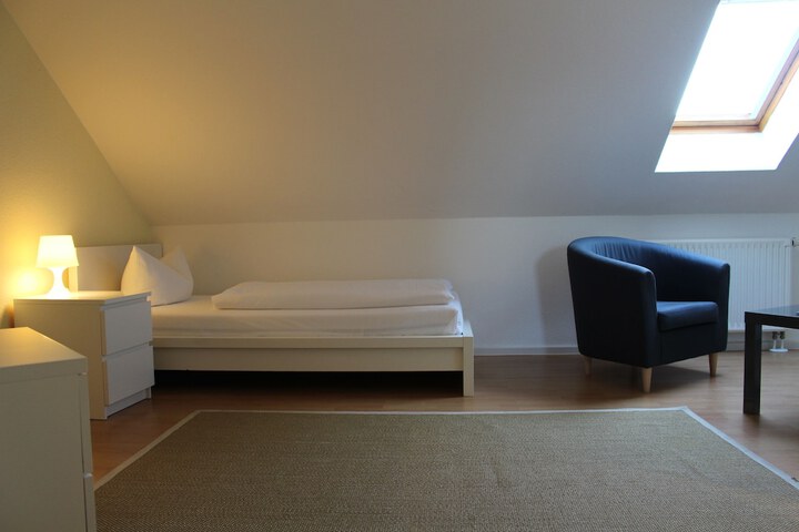 Room 4 of 42