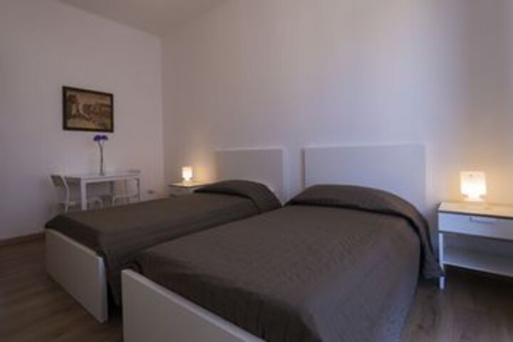 Room 15 of 24