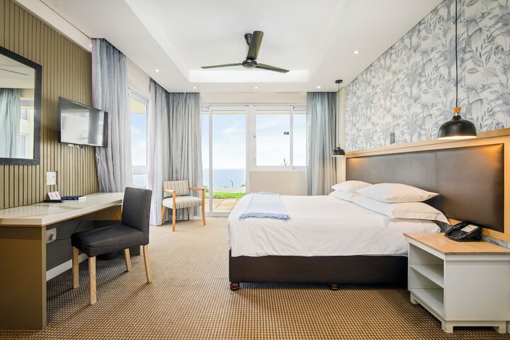 Room 8 of 203