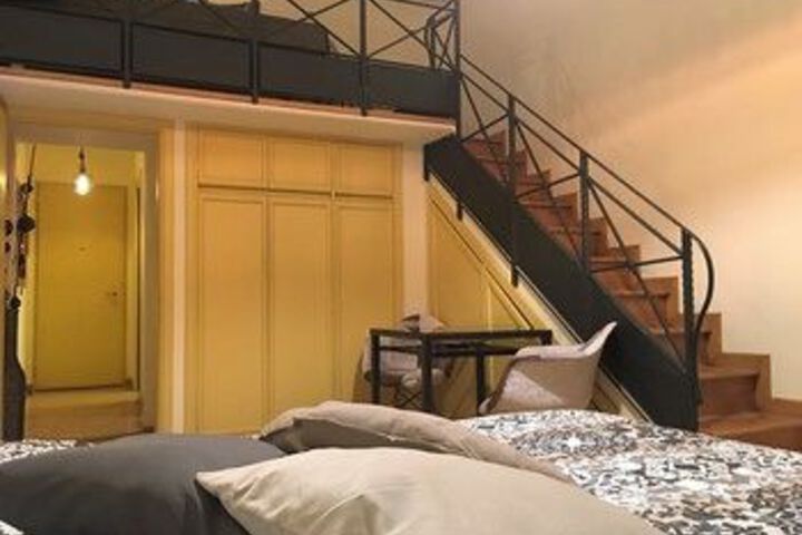 Room 10 of 25