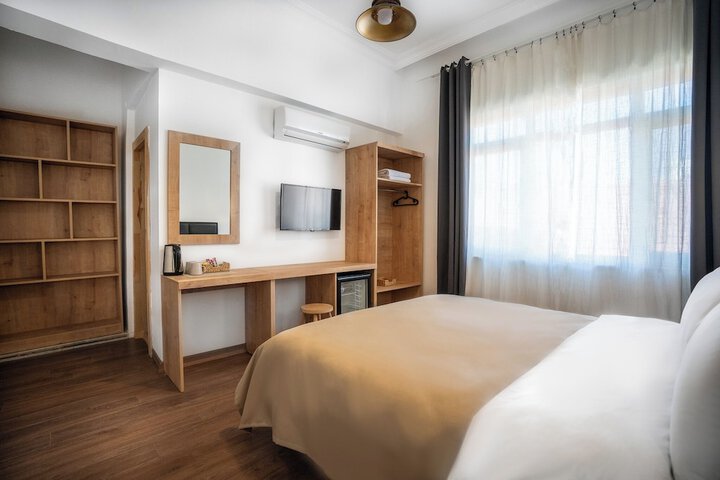 Room 4 of 57
