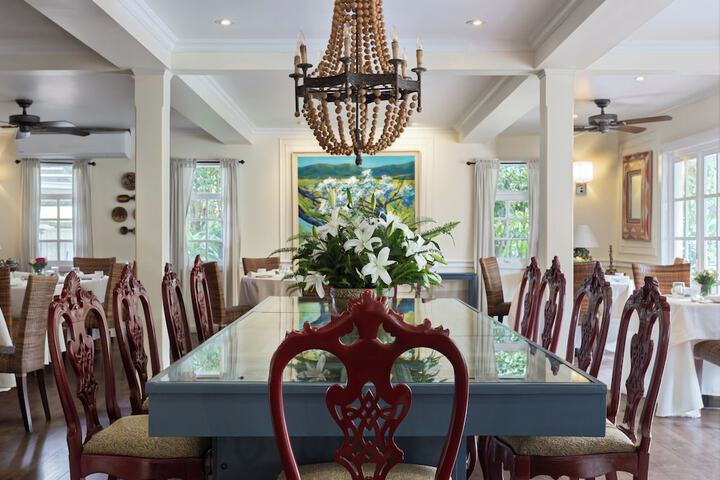 Dining 70 of 134