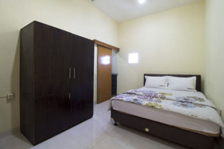 Reddoorz at Antasari 2