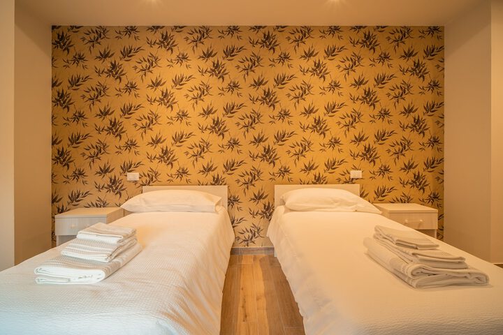 Room 15 of 29