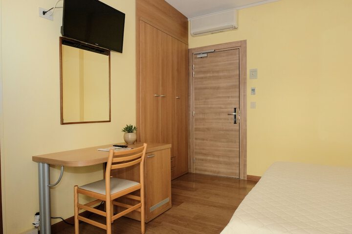 Room 49 of 154