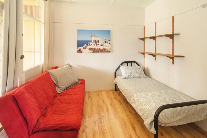 Room 2 of 8